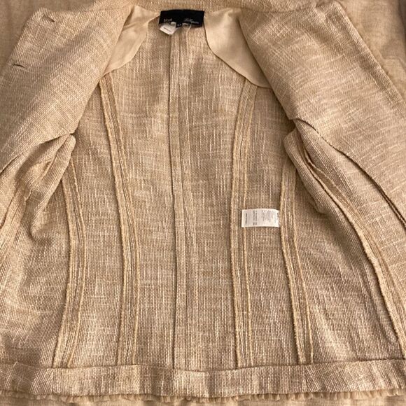 Les Copains Blue Ladies Tan Tweed Chanel Style Jacket. Made in Italy. - Picture 7 of 9